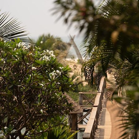 Riva Beach Resort Mandrem Ngoại thất bức ảnh